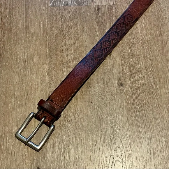 GAP Embossed Brown Leather Belt - 34 - Picture 2 of 6